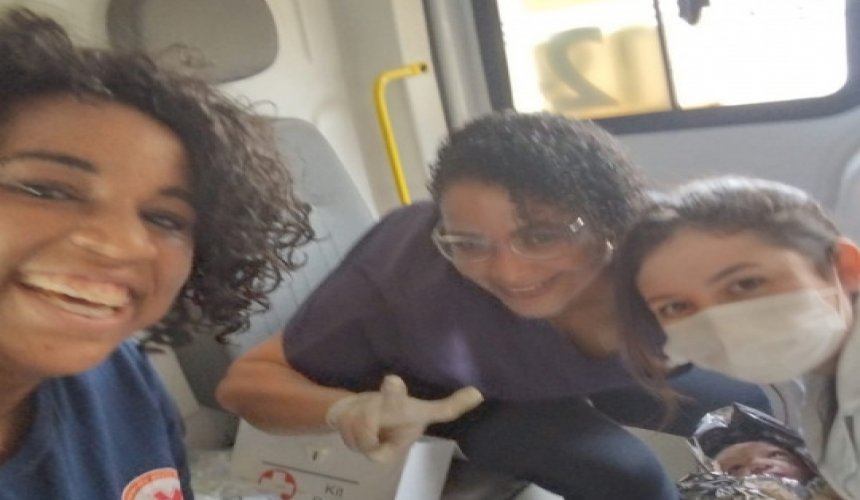 INUSITADO! EQUIPE DO SAMU DE ALTAIR realiza parto dentro de ambulância a caminho de OLÍMPIA