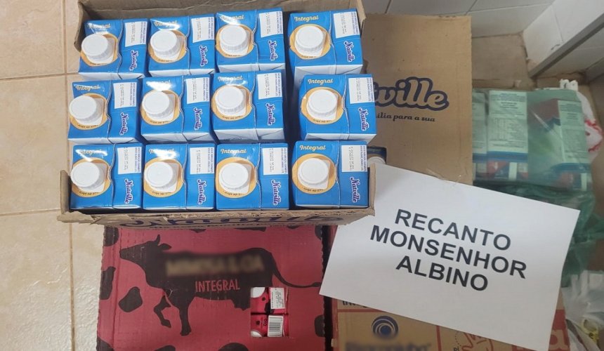 CATANDUVA - Recanto Monsenhor Albino recebe leite arrecadado no 28º Encontro da Mulher Empresária