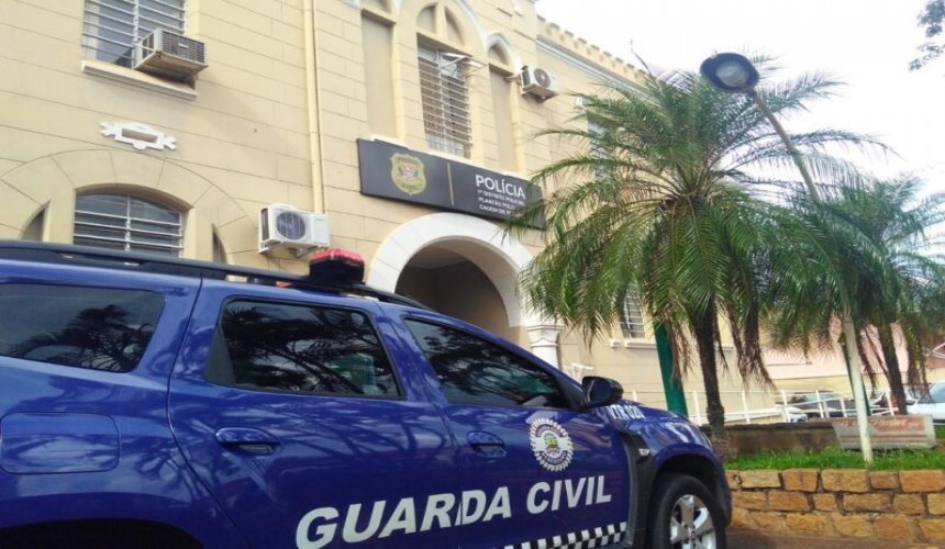 PATRULHAMENTO: Guarda Civil de Bebedouro prende suspeito por tráfico no bairro Jardim Califórnia